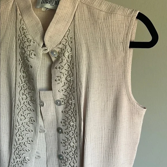 Imagio 90s Sleeveless Embroidered Blouse with Mandarin Collar | Women’s Small - Picture 4 of 8